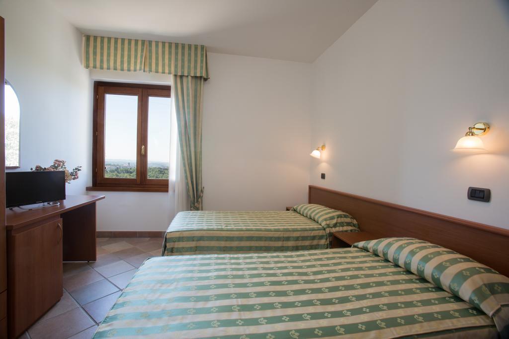 Agriturismo Poggetto Larciano Luaran gambar