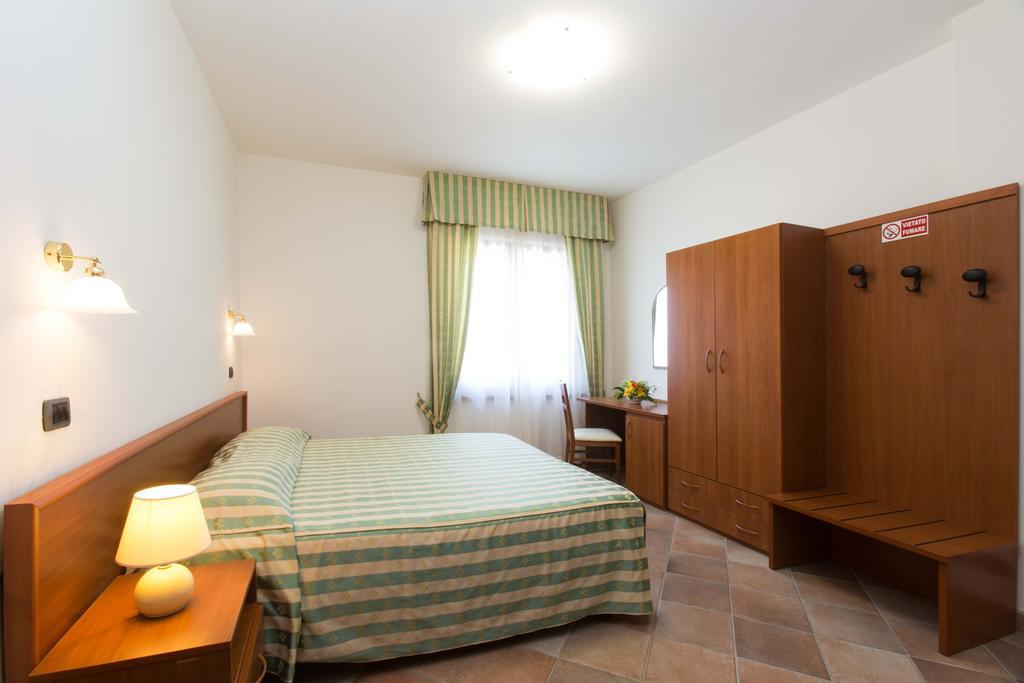 Agriturismo Poggetto Larciano Luaran gambar